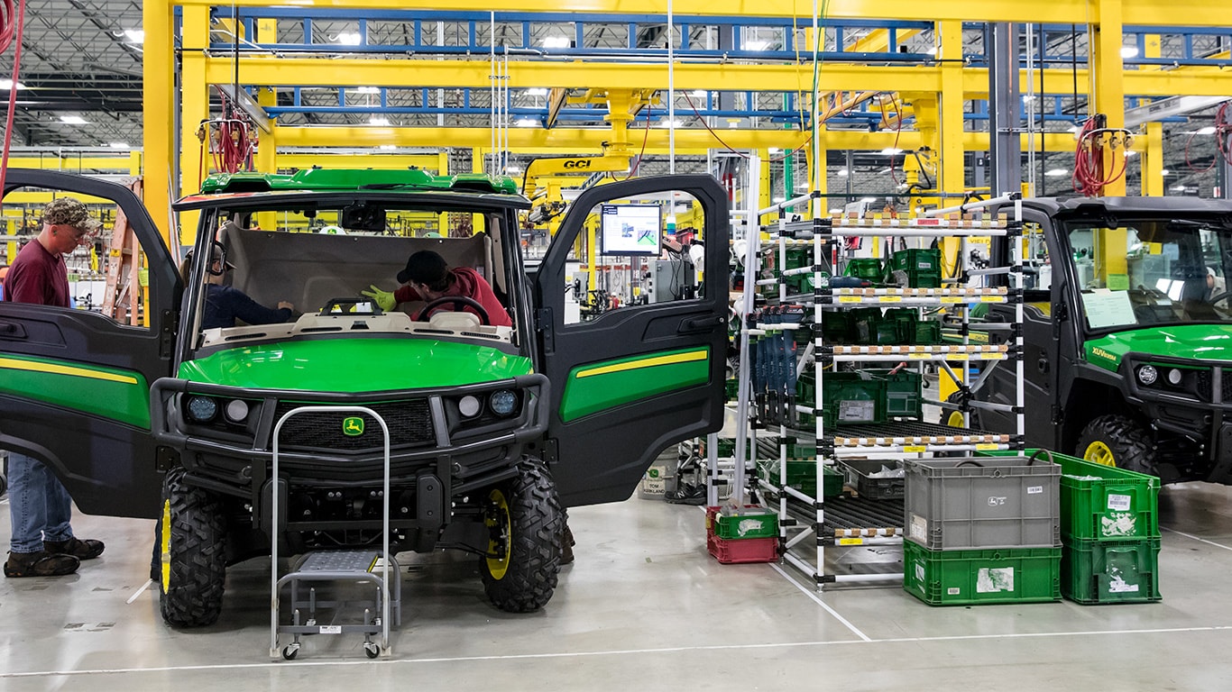 John Deere Factory Tours John Deere CA