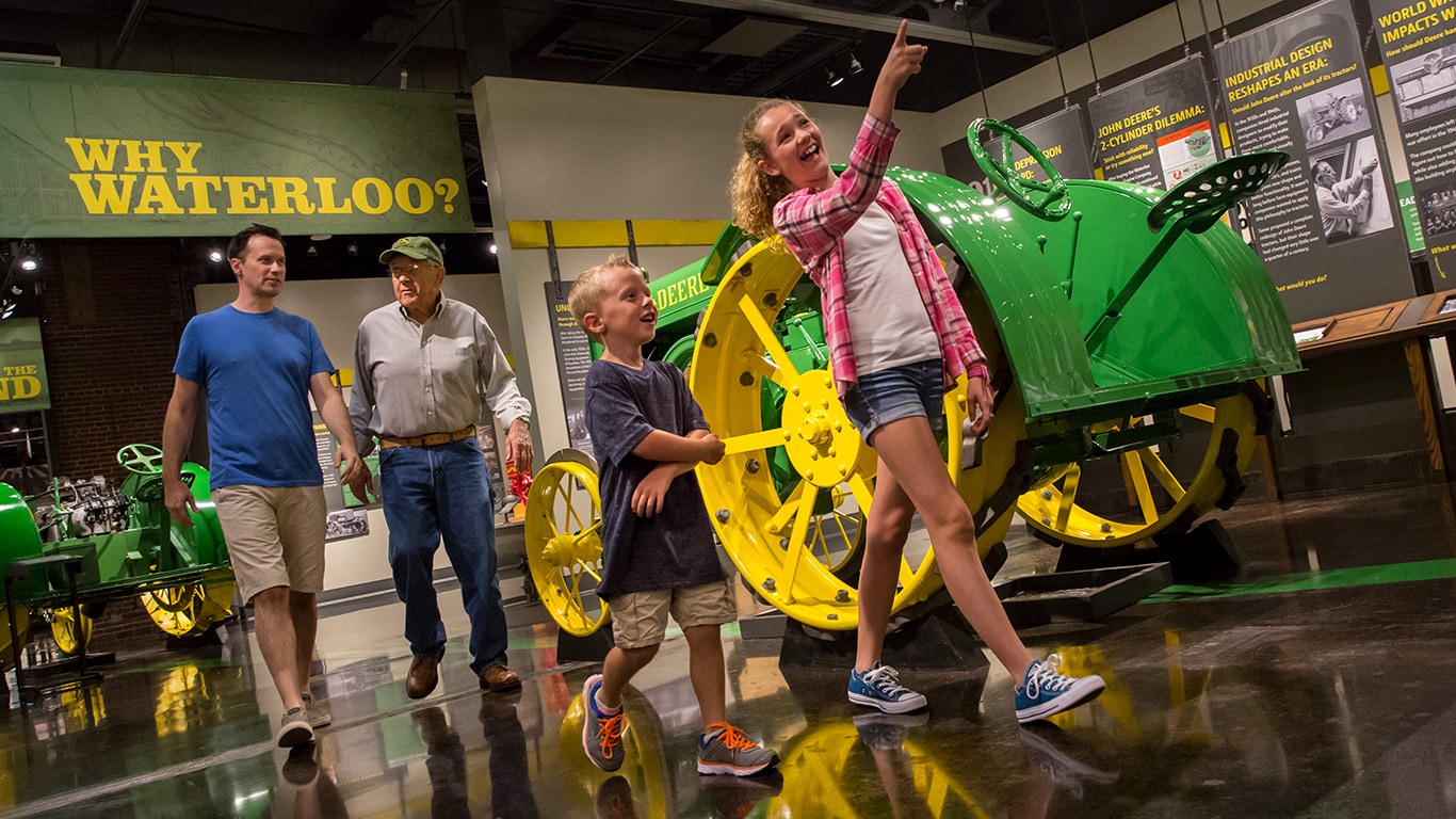 Tractor & Engine Museum John Deere Attraction in Waterloo, Iowa