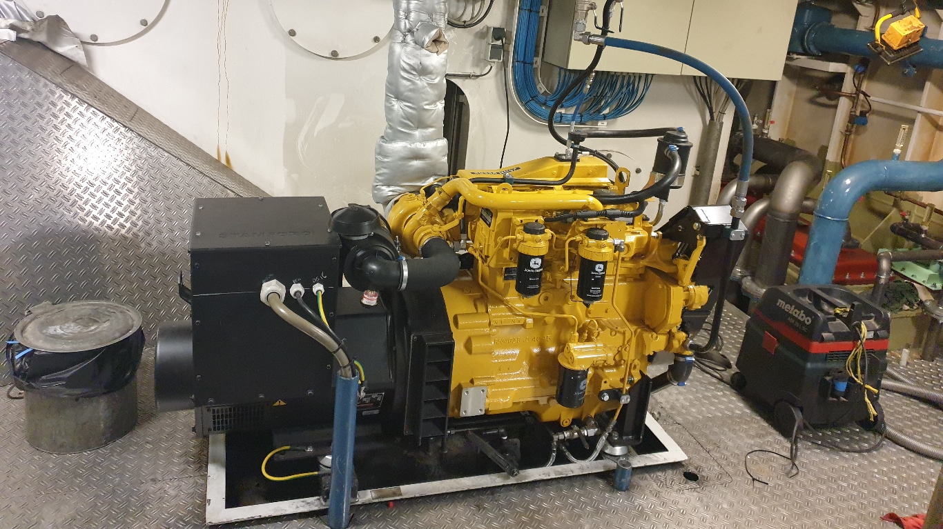The John Deere auxiliary 4.5-liter engine Dolpower has sold to ship captains