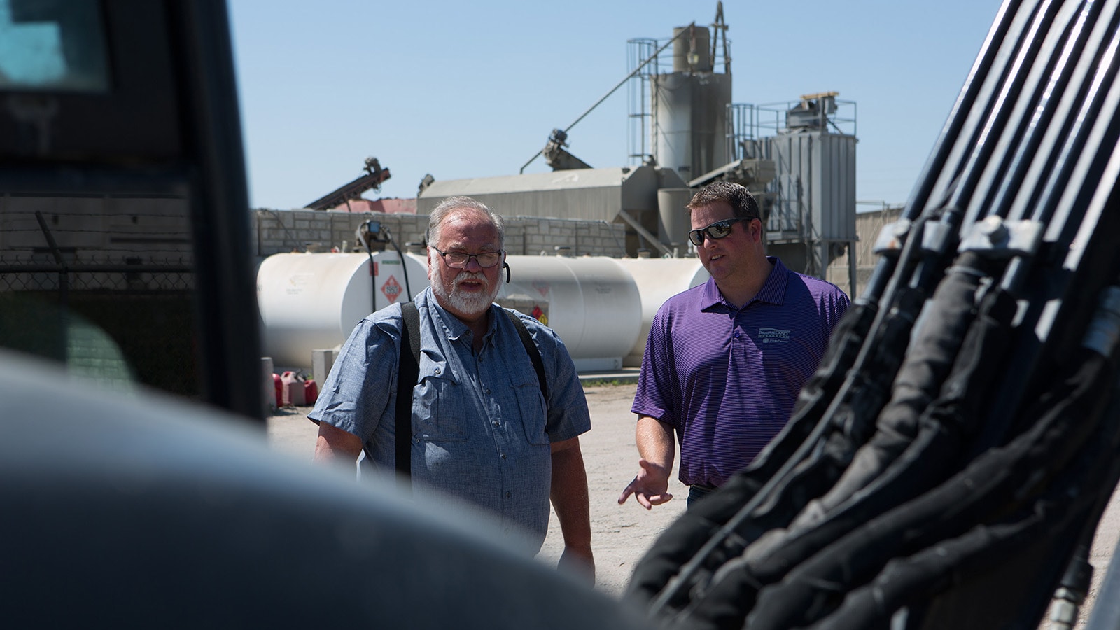 Terry Chriestenson talks about the equipment with Erick Timken