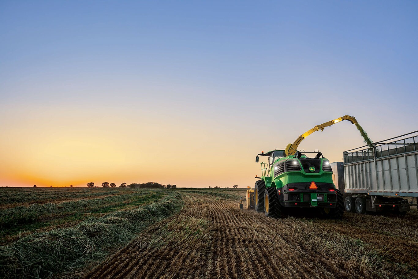 Deere_Forage_Harvester_r4f024271_rrd