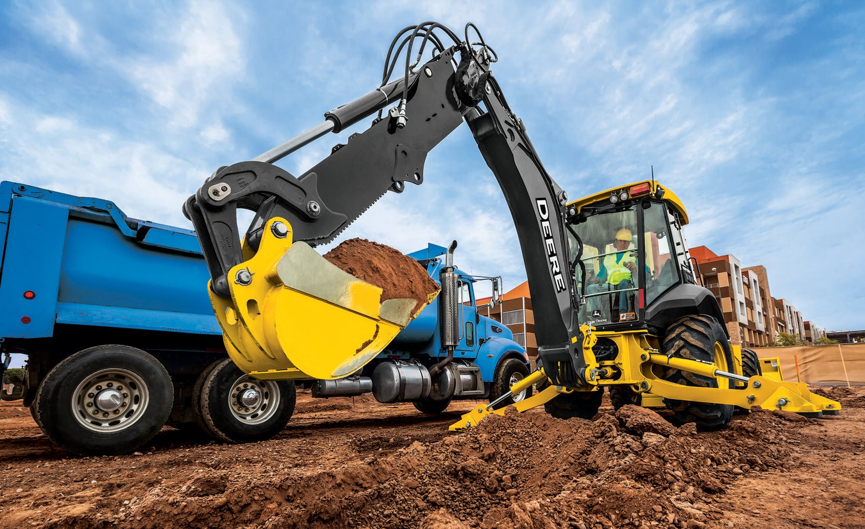 La rétrocaveuse 410L de John Deere