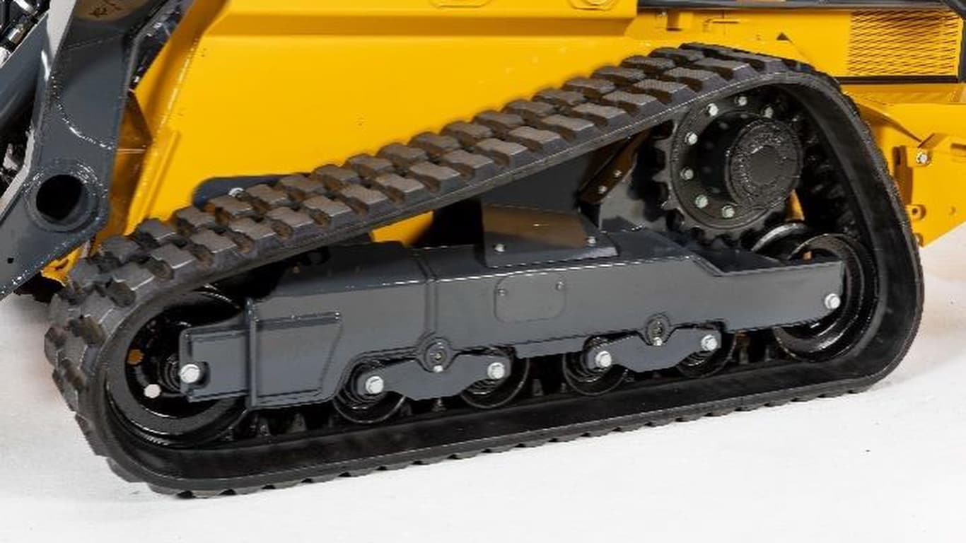 Deere Debuts AntiVibration Undercarriage System on the 333G