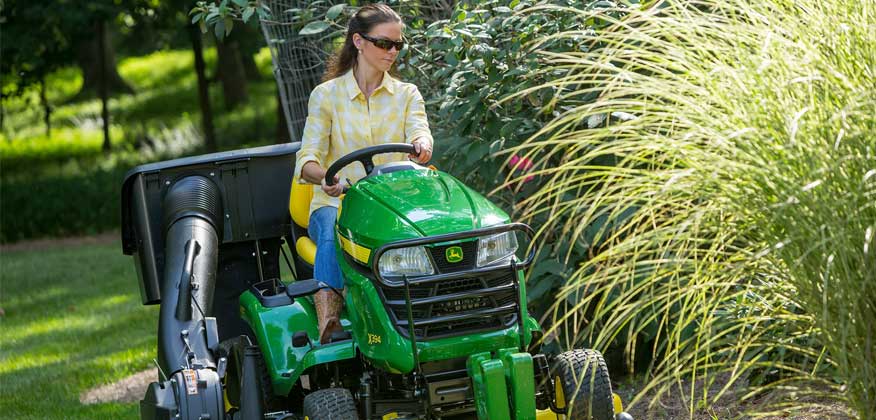 git it lawn mower lady git it lawn mower lady