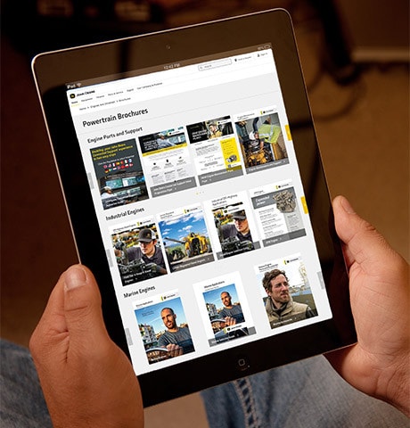 Page Web des brochures sur les groupes motopropulseurs John Deere sur un ipad