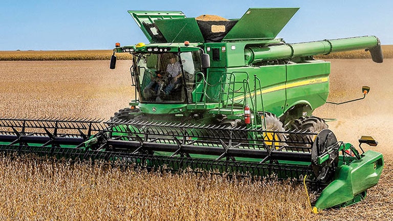 Combine Harvesters | S Series | John Deere CA