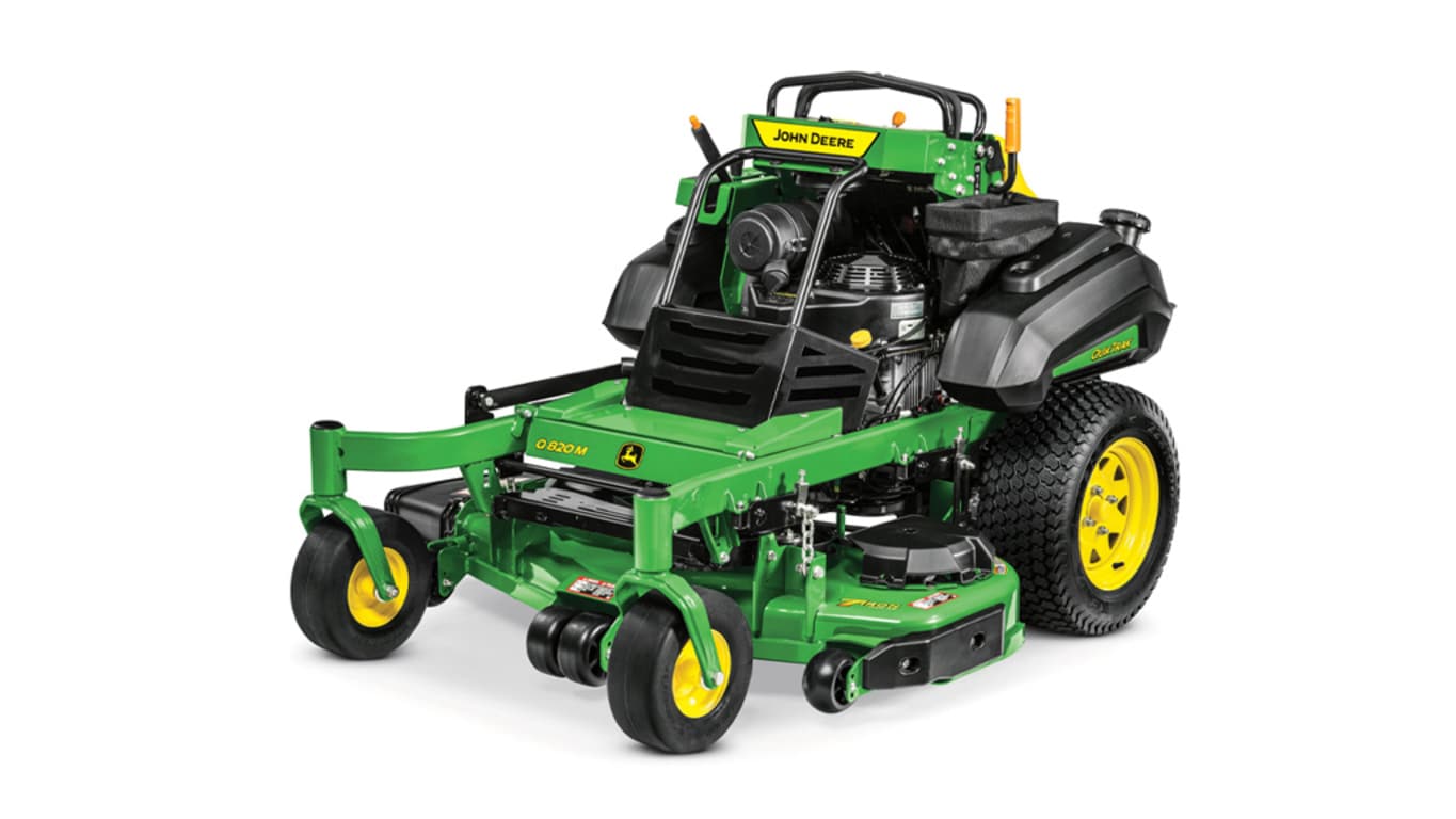 Studio image of Q820M QuikTrak Stand-on mower