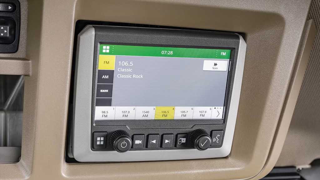 Radio numérique à écran tactile du tracteur 9RX 830