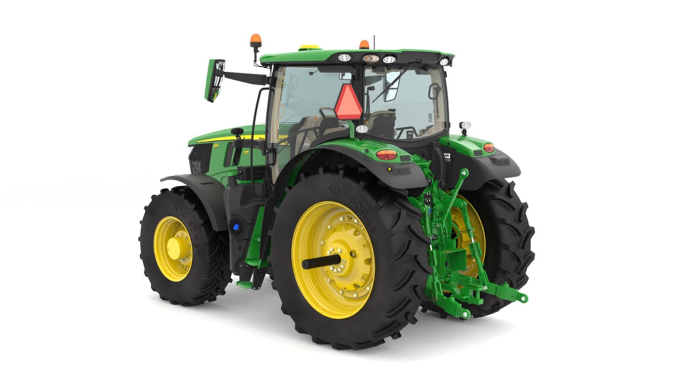 Image prise en studio vu de l'arrière gauche d'un tracteur pour culture en lignes 6R 195 vert.
