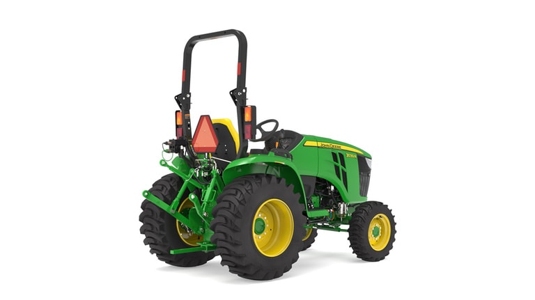 Tracteur compact 3039R vu de l'arrière droit sur fond blanc