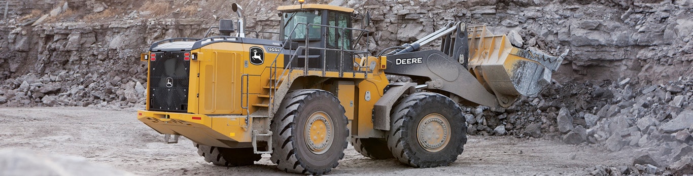 944K Hybrid Loader on a jobsite