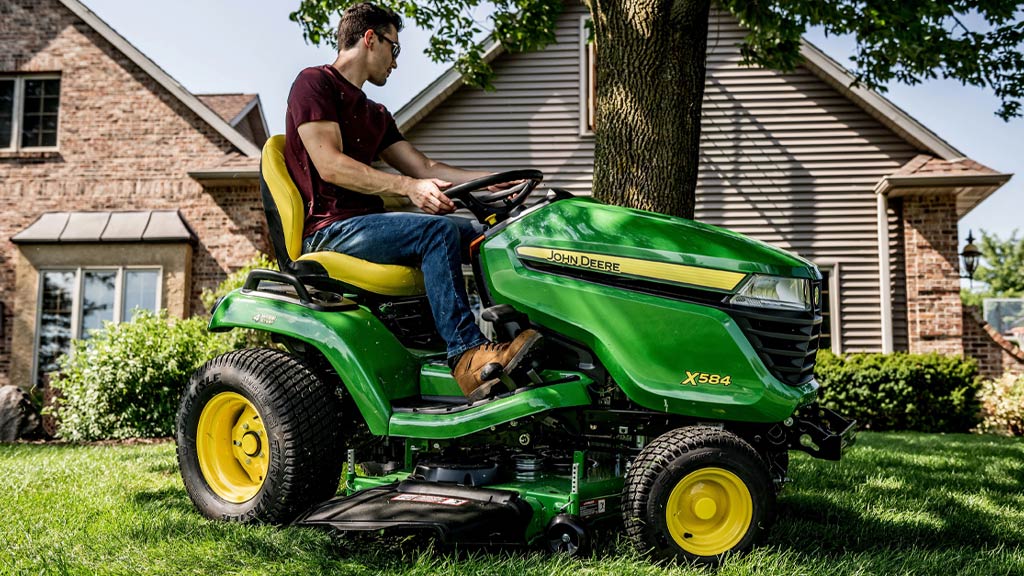 Photo of x300 series lawn tractor