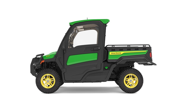 Image prise en studio d'un véhicule XUV 875R vu de la gauche