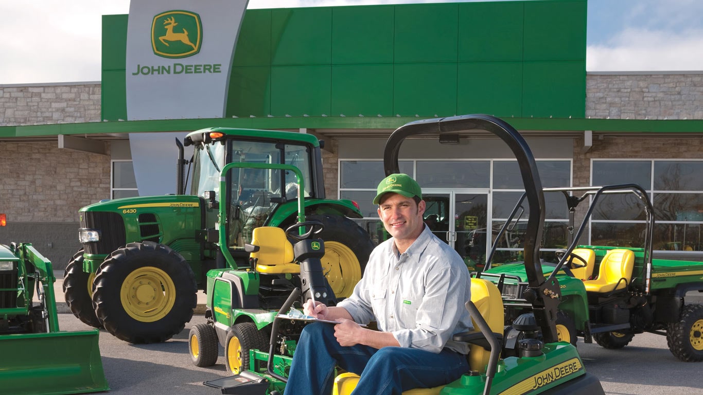 Lawn Tractors 100 Series John Deere CA