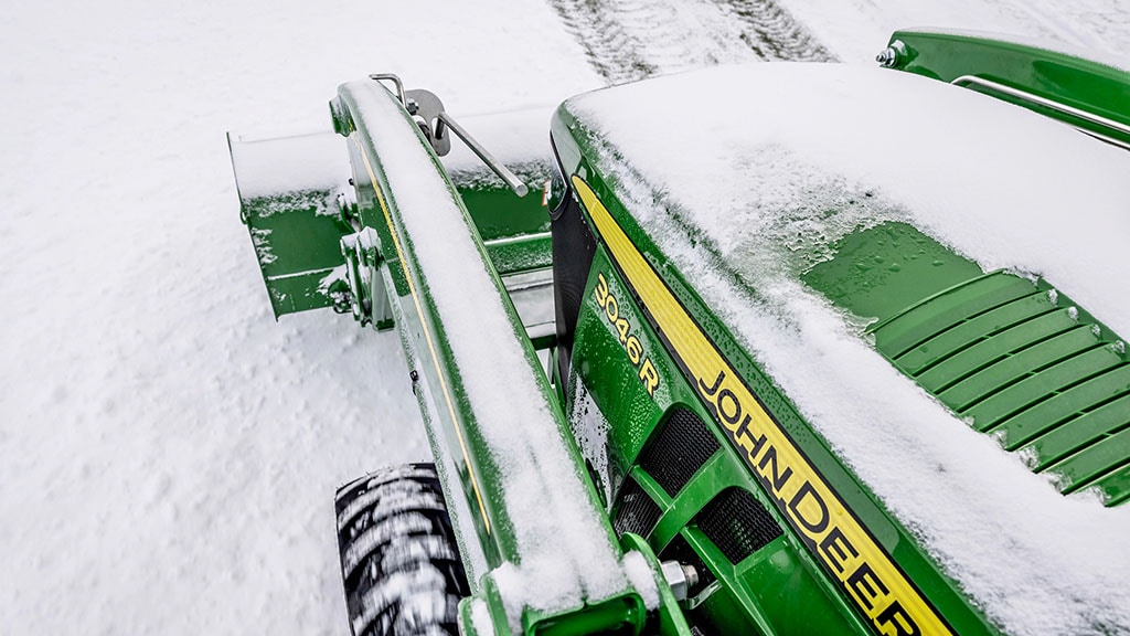 BARNESVILLE, MINNESOTA, 11 Mars 2019 : Le Tracteur Couvert De Neige Est Un  Produit De John Deere