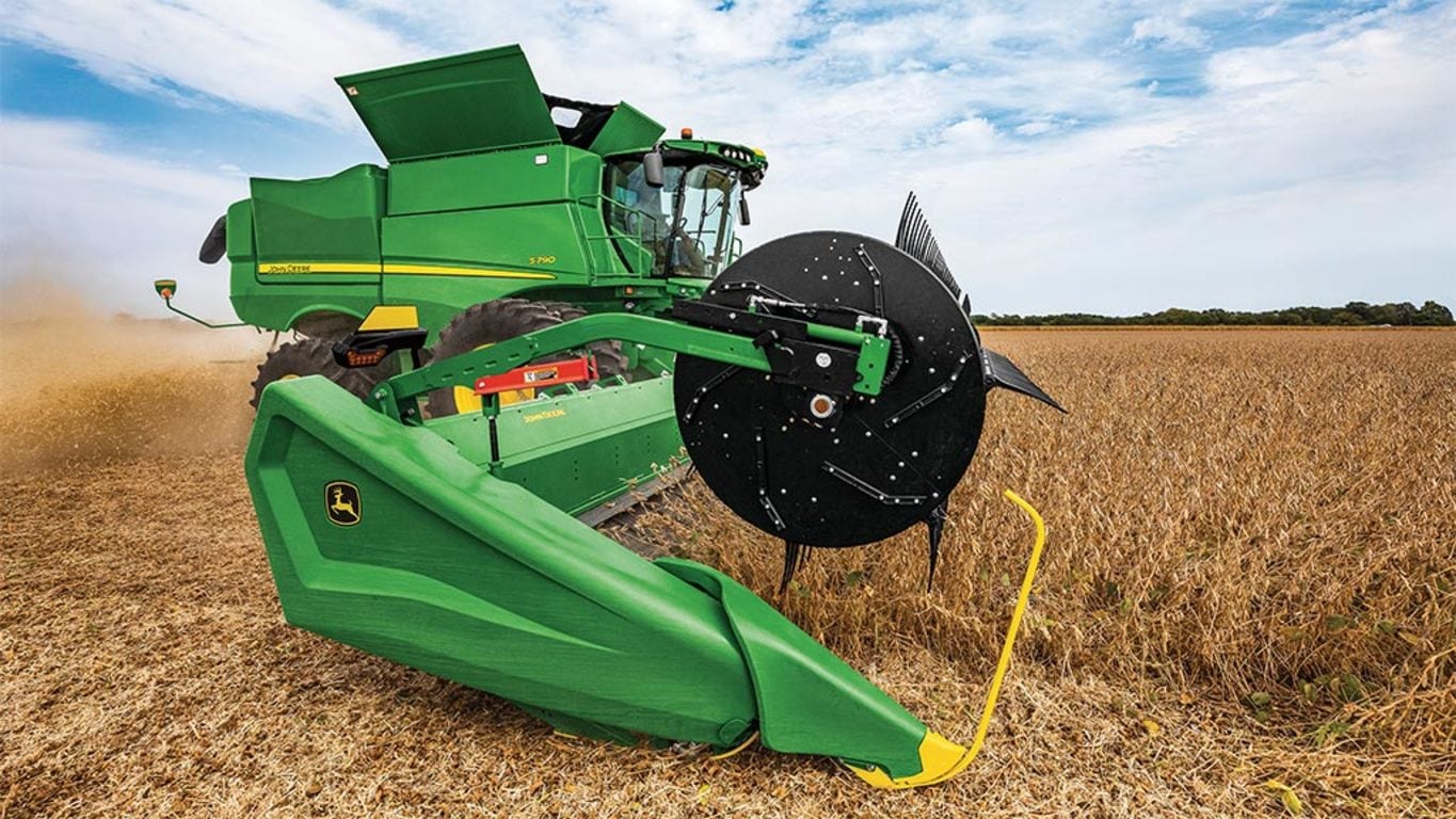 S790 Combine Grain Harvesting John Deere CA