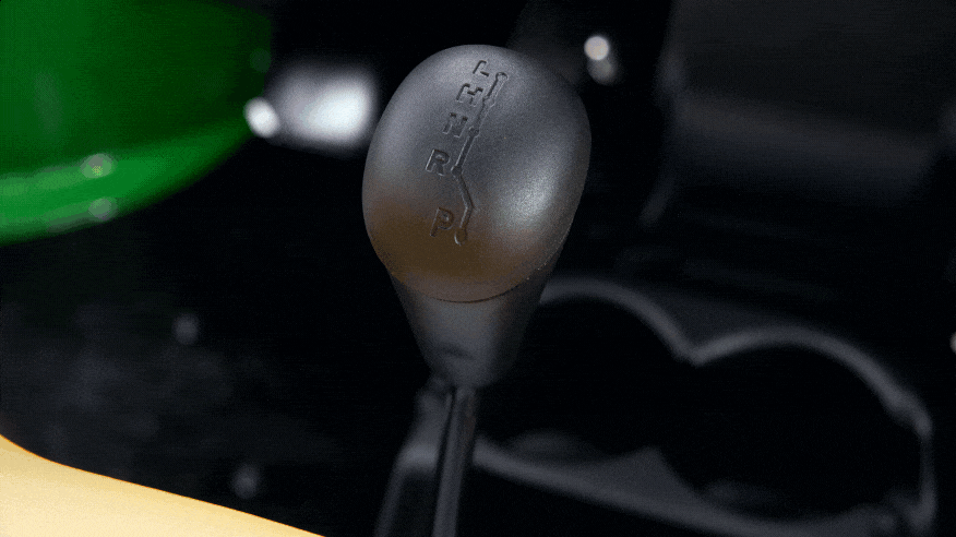 animation of image of the gear shift, 4wd switch and dashboard lights