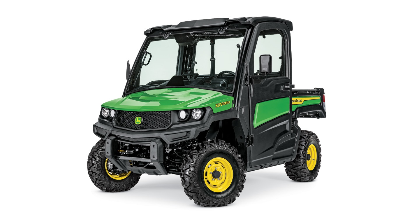 Studio Image of a XUV835M Gator Utility Vehicle with HVAC and Cab