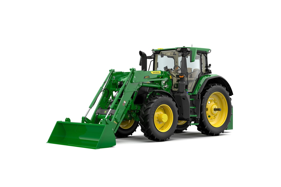 Image studio avant gauche du chargeur 682R MSL monté sur le tracteur 6R 260