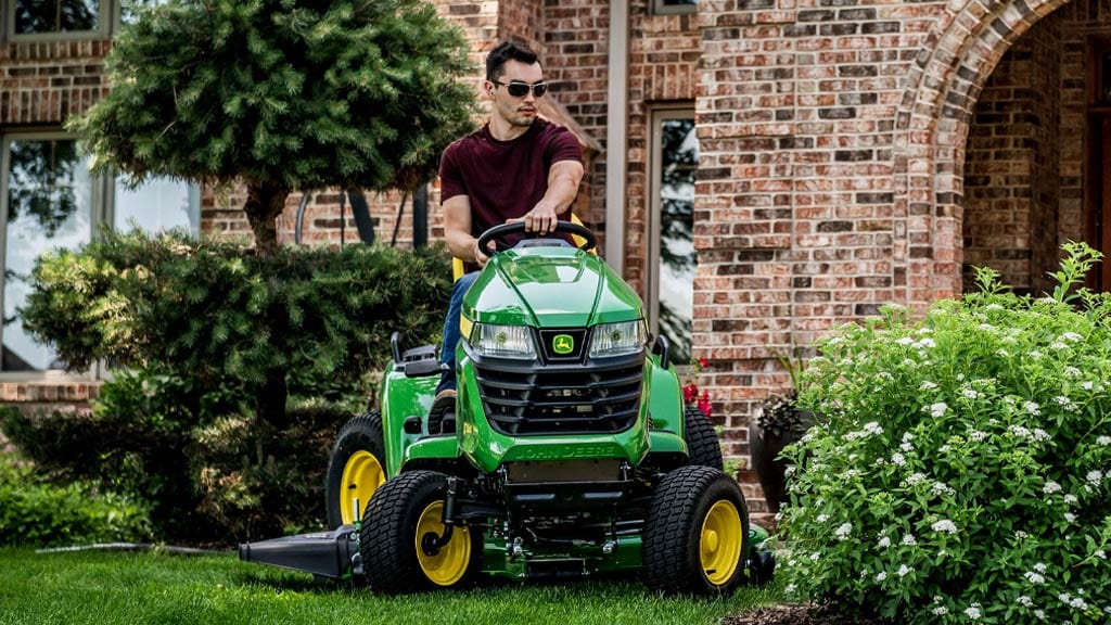 close up image of a x500 series lawn mower