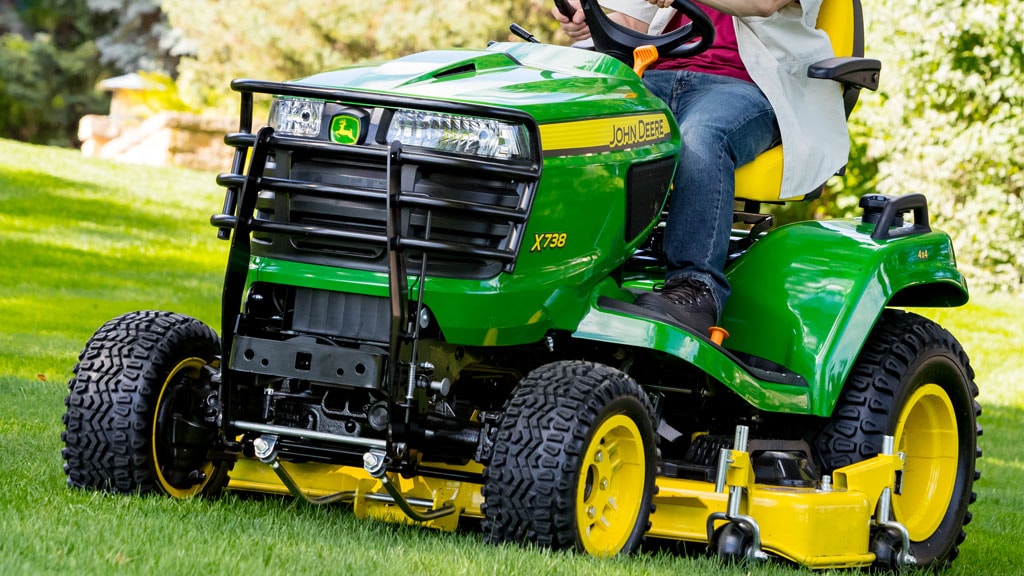 X700 Signature Series Tractors Lawn Tractors John Deere CA