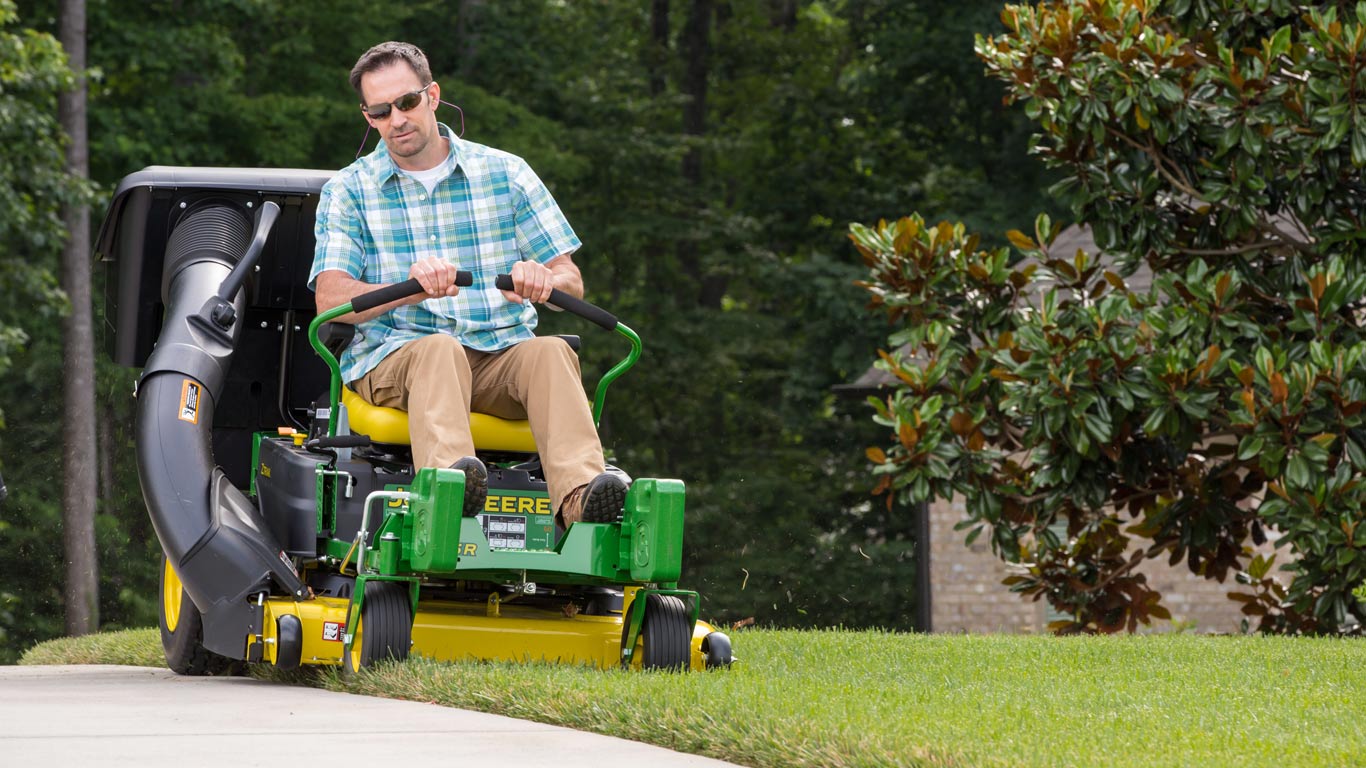 ZeroTurn Mowers Z300 Series John Deere CA