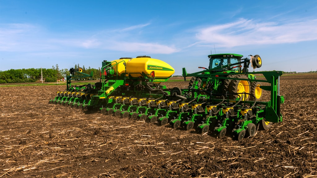 Planting Equipment | DB44 24Row22 Planter