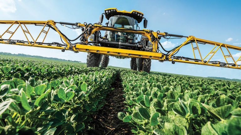 Hagie STS Sprayers