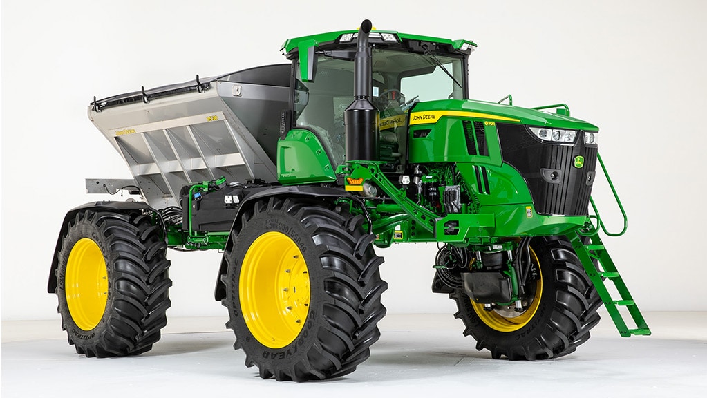 Front quarter photograph of a John Deere 600R Series Dry Spreader