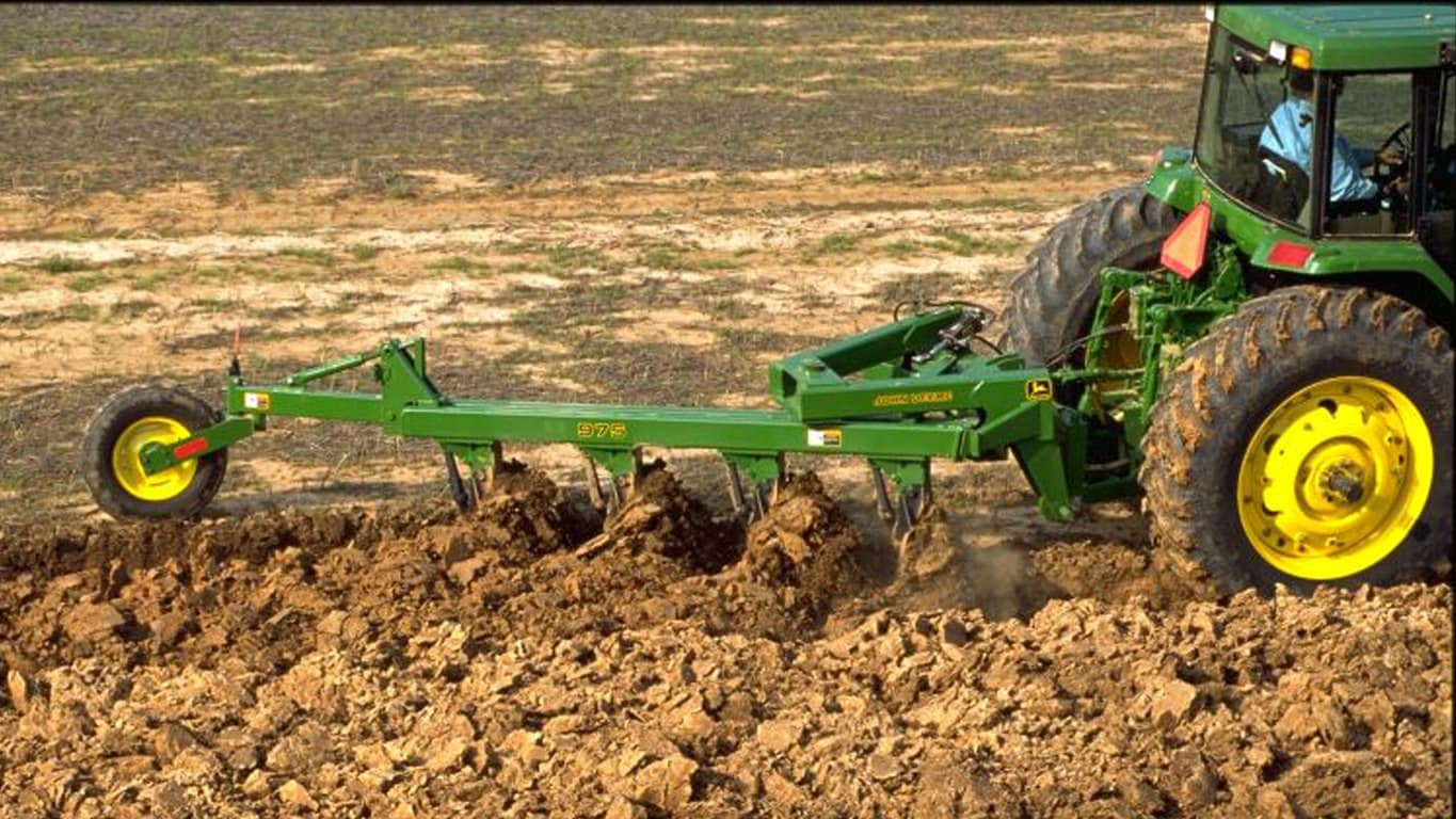 Tillage 975 Reversible Plow John Deere CA