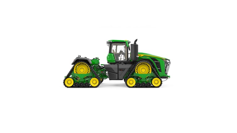 9RX 710 Static image displaying tractor's right side