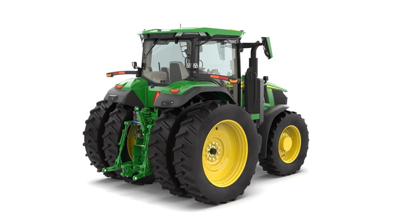 Photo studio sur fond blanc d'une tracteur 7R 210  vue de l'arrière droit