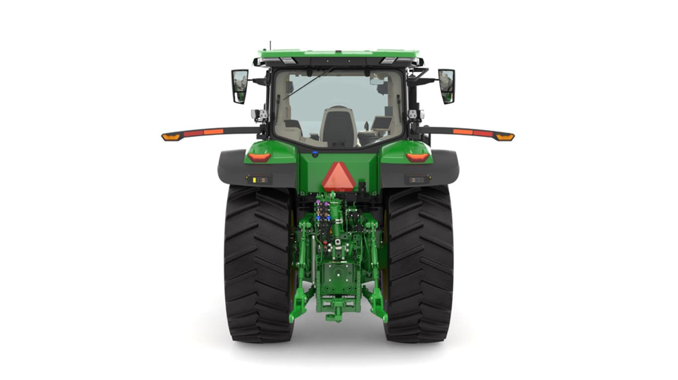 Photo studio sur fond blanc d'une tracteur 7R 270 vue de l'arrière
