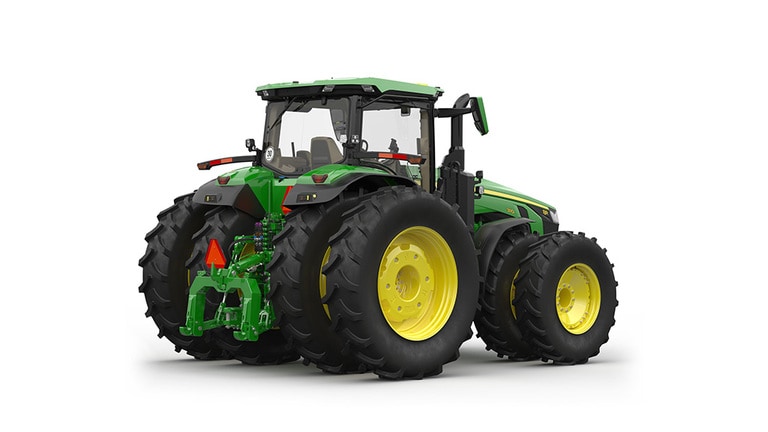 Image studio d'un tracteur vert à 16 roues vu de l'arrière droit sur fond blanc.