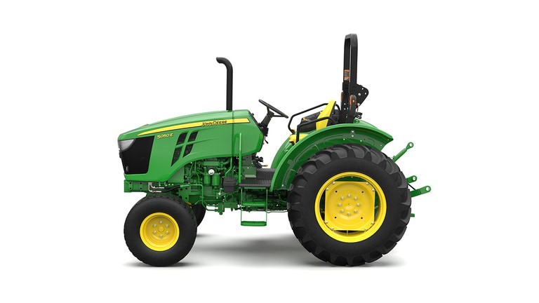 Tracteur utilitaire vert sur fond blanc.