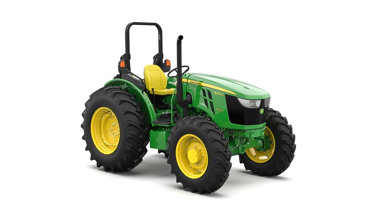 Tracteur utilitaire vert sur fond blanc.