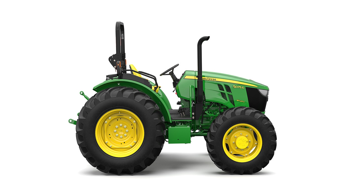 Tracteur utilitaire vert sur fond blanc.