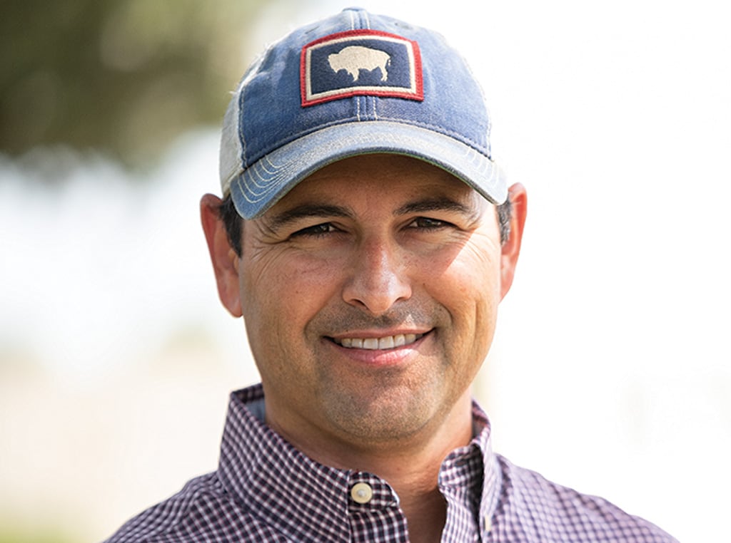 Derek Acevedo travailler pour Bowles Farming