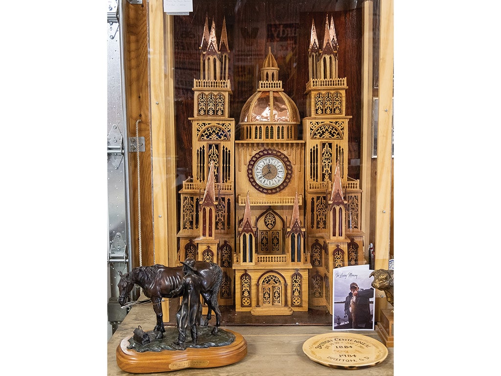 Maquette d’église de style allemand ornementée